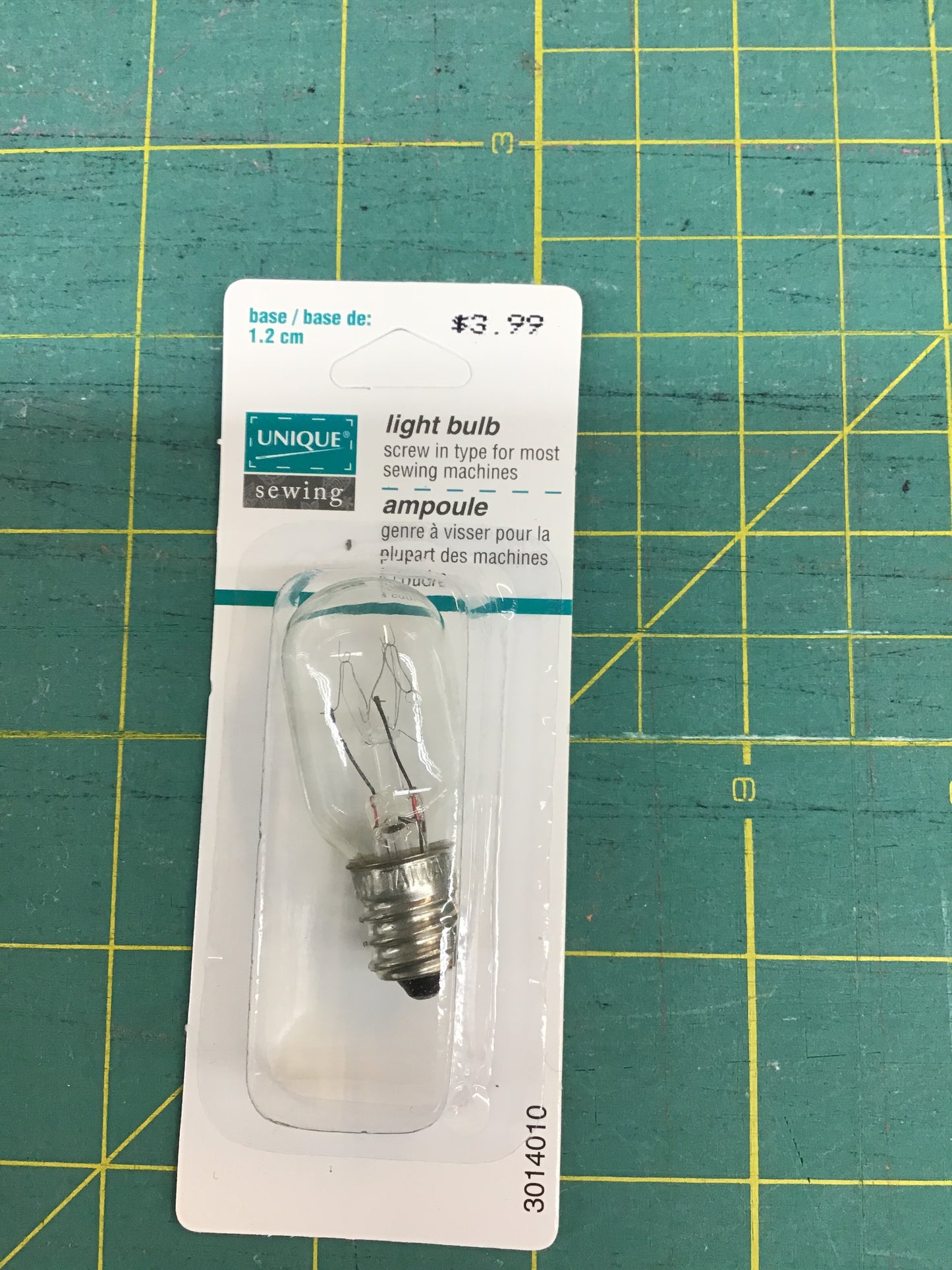 Unique light bulb base 1.2 cm