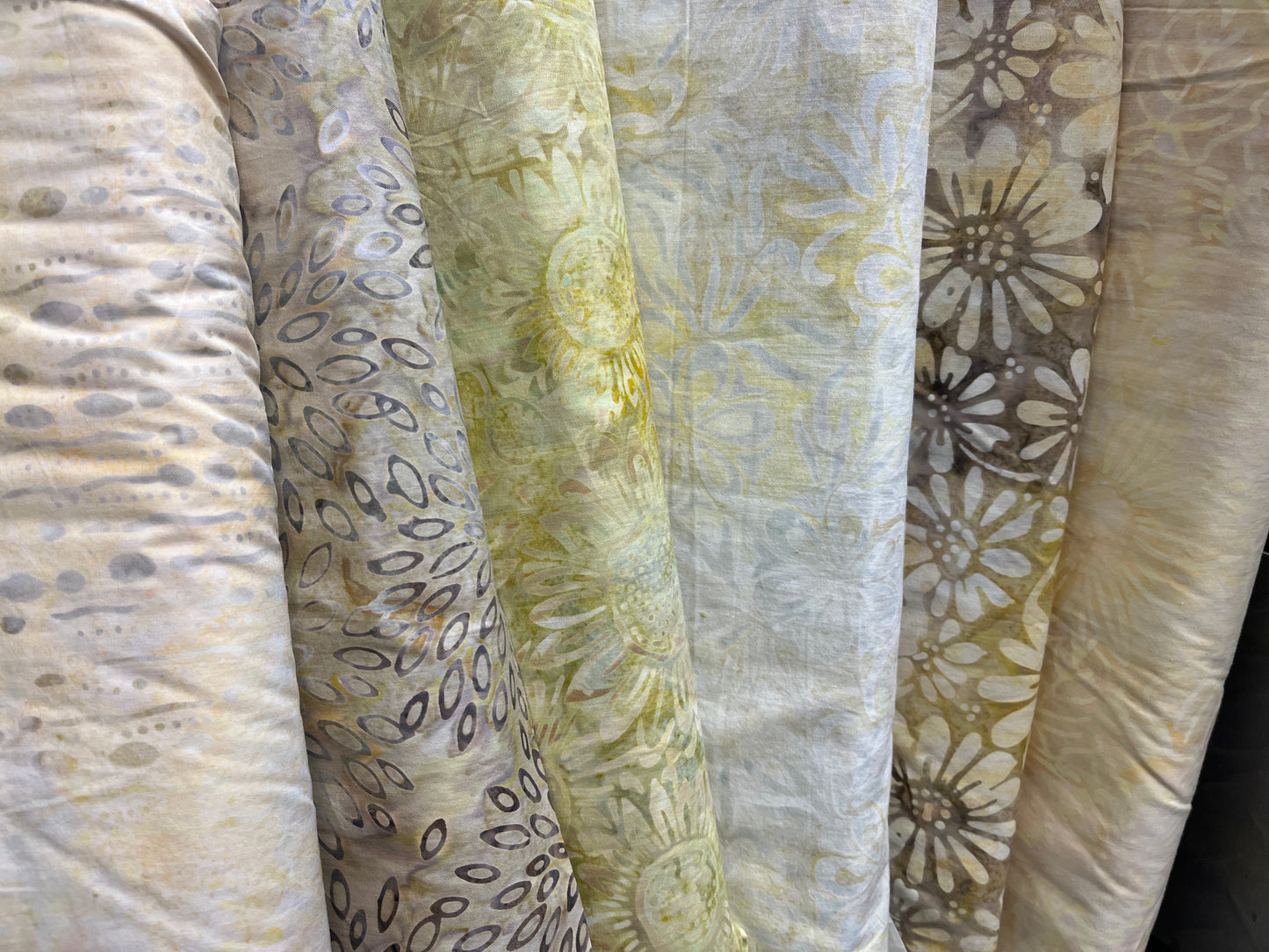 Fat Quarter Bundle Boreal Batiks 12 pieces Natural $56.95