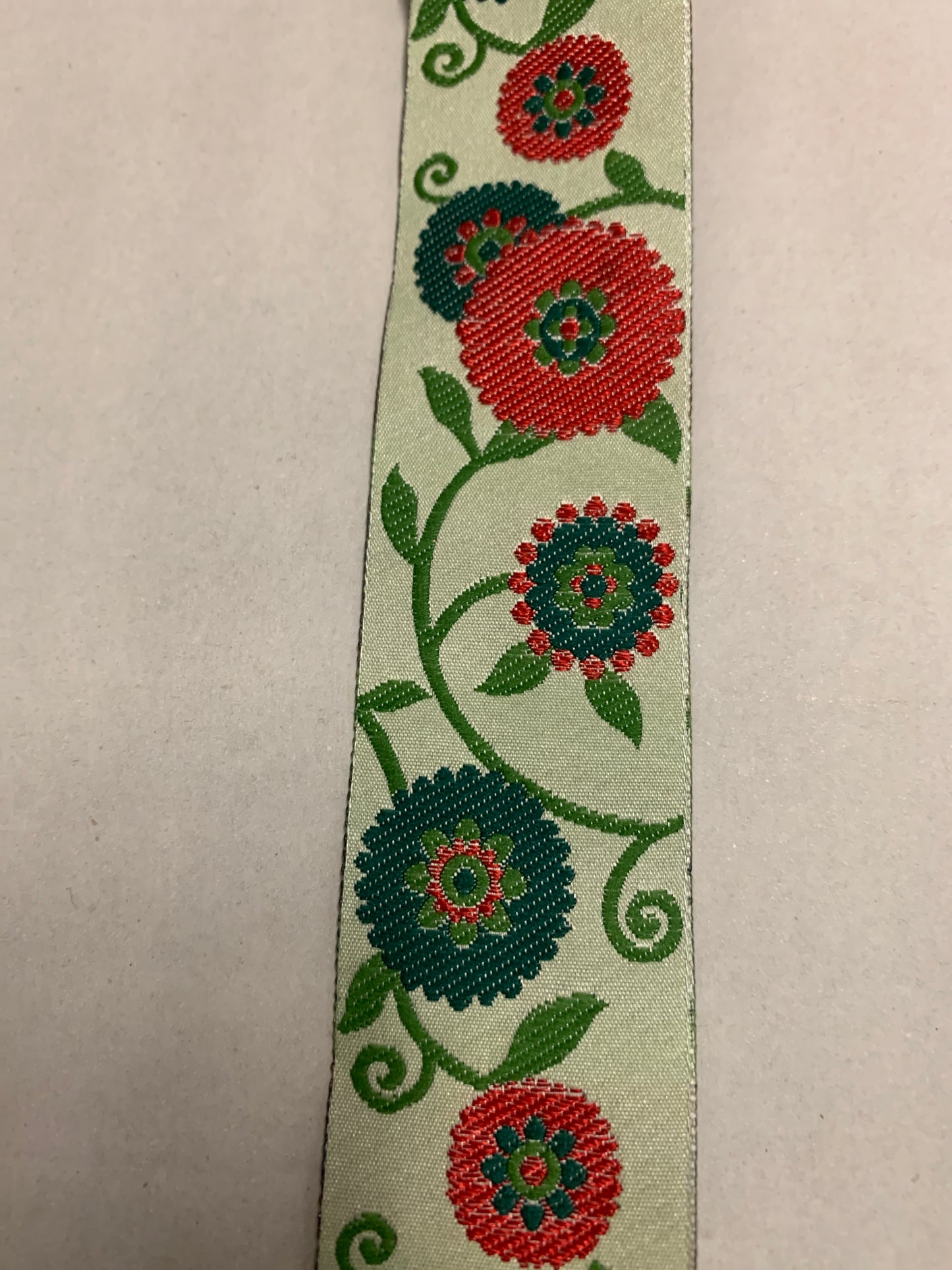 Jacquard braid 38mm green with flowers